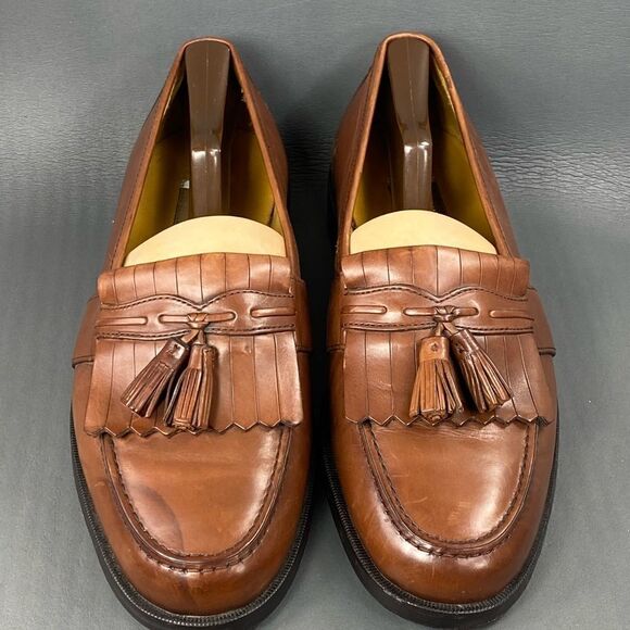 Johnston & Murphy Men’s Brown Hand Crafted Tassel Kiltie loafers size 9 W - Picture 4 of 9